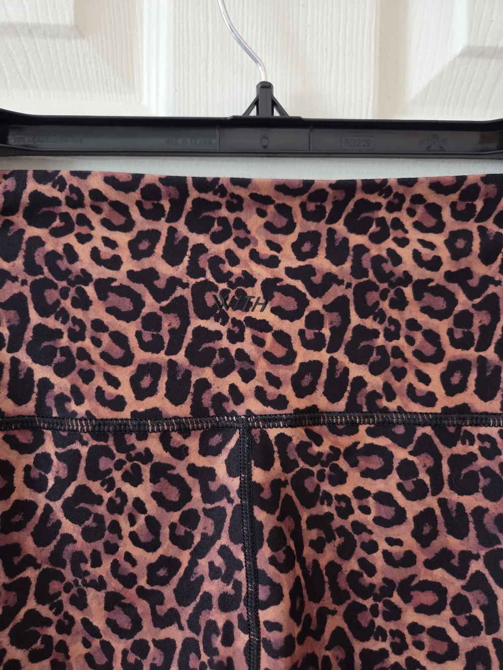 RARE WITH Peloton Real Cheetah Print Capri Leggings Pants Size Small Workout